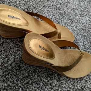 9.5 thong sandal